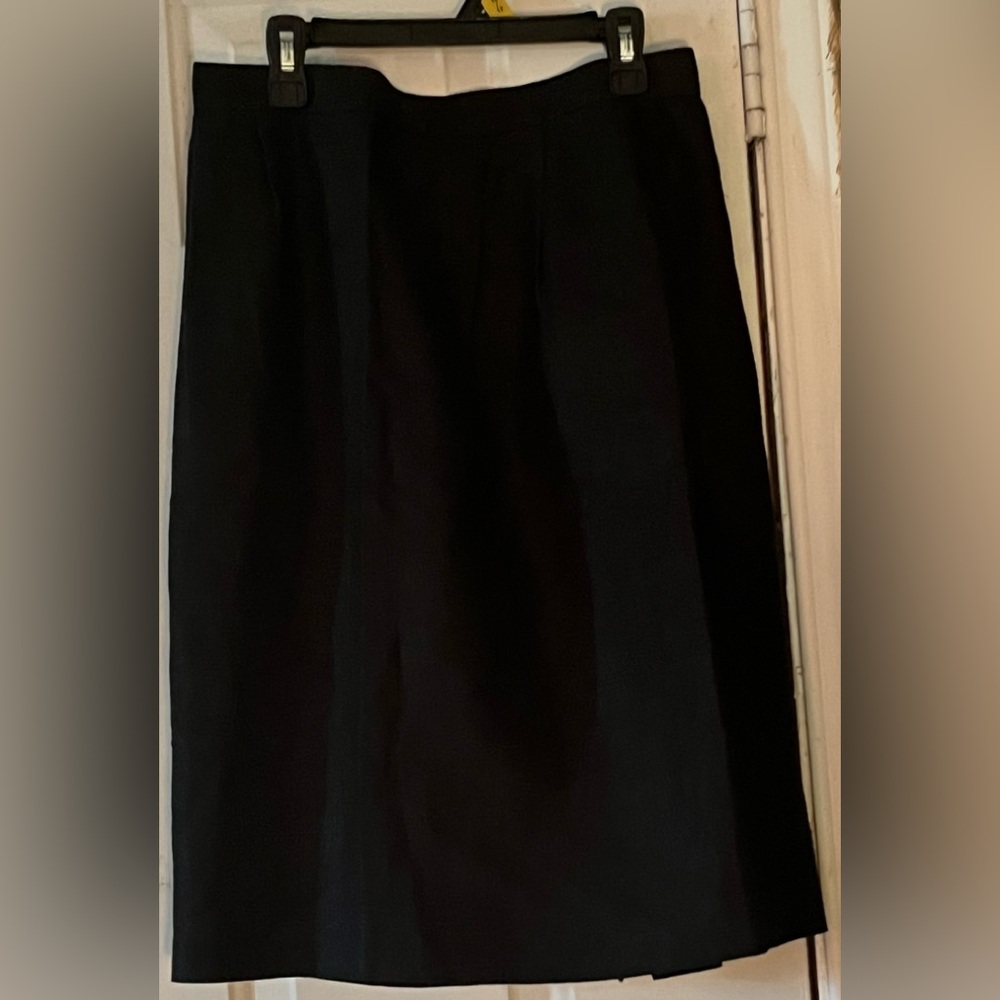 Liz Claiborne Black Midi A-Line Skirt for Cocktail size 8 linen